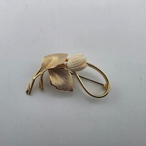 Vintage Gold Tone Floral‎ Flower Brooch Cream Tulip Textured Leaf Pin Jewelry
